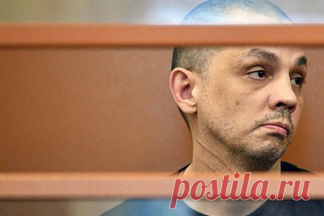 Фигурант дела о покушении на российского журналиста Соловьева отверг свою вину. Житель Москвы Василий Стрижаков не признал вину в покушении на журналиста Владимира Соловьева. Во 2-м Западном окружном военном суде началось рассмотрение по существу первого уголовного дела о подготовке расправы над журналистом. Ему вменяется ряд тяжких преступлений, среди которых незаконный оборот оружия.