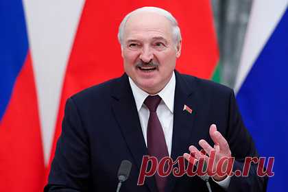 Лукашенко назвал необходимое для развития страны число детей в семьях. Белорусам следует увеличивать рождаемость для ускоренного развития страны и нации, и в каждой семье должно быть как минимум три ребенка, считает президент Белоруссии Александр Лукашенко. Он подчеркнул, что многодетность станет нормой для белорусского общества, и напомнил про «мощный» пакет социальной поддержки.