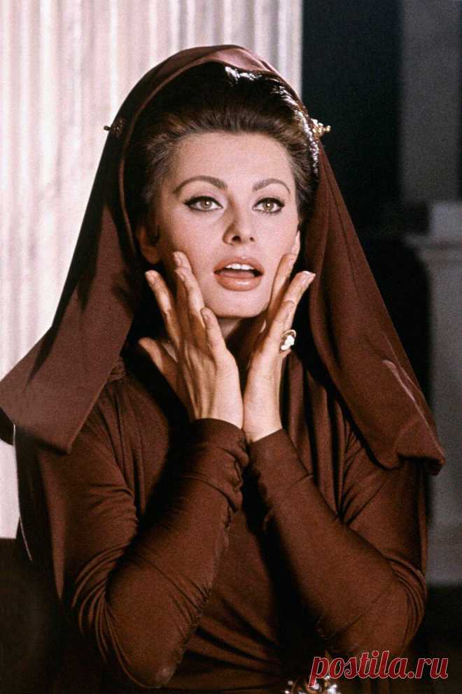 Топ-10 самых красивых итальянок!!! Настоящая жара!
Дорогие мои читатели, сегодня в этот пасмурный день, приглашаю вас на прогулку в солнечную Италию. Эта страна известна своим вином, потрясающей кухней и, конечно же, самыми горячими итальянскими мужчинами, но не стоит ставить их на первое место, ведь здесь же мы встретим не мене знойных и красивых женщин, которые очаровали мир своей красотой. Вот список […]
Читай дальше на сайте. Жми подробнее ➡