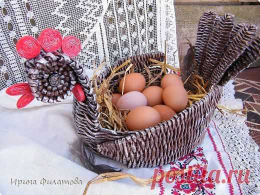 Пасхальная курочка...работа из бумажной лозы