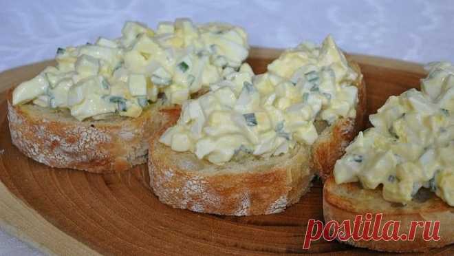 Kiaušininė mišrainė Kiaušininė mišrainė - labai gardus patiekalas, kurį nesunkiai pasigaminsite pagal pateiktą receptą šioje svetainėje. Daug gerų ir išbandytų receptų vienoje vietoje, kuriuos tiesiog privalote išmėginti!