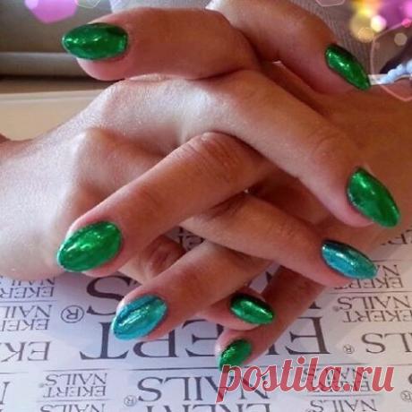 Ekert Nails on Instagram: “Perfect green manicure! 🍃🌿 🔹🔹🔹🔹🔹🔹🔹🔹🔹🔹🔹🔹🔹 #ekert #ekertbeautyspa #ekertnails #spa #nails #paznokcie #beauty #beautiful #lovely #love #me #sweet #nice #cute #polishgirl #girl #warszawa #warsaw #Poland #nailsart #nailsswag #nailstagram #nails2inspire #nailsofinstagram #nailsalon #nailsdesigne #nailstyle #nailsgreen #nailsfoil #mani”