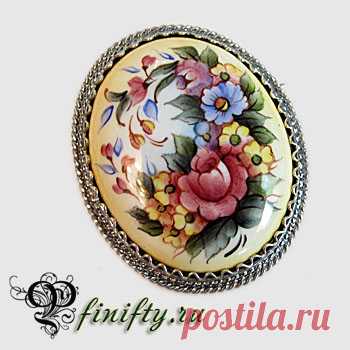 Брошь.
Ростовская финифть (горячая художественная эмаль).
Филигрань. Серебрение.
https://finifty.ru/catalog/broshi/brosh-muza
Ассортимент изделий обновляем еженедельно.
Доставка по России Почтой России и СДЭК. 
По Москве курьером.

#нашафинифть #брошь #горячаяэмаль #финифть