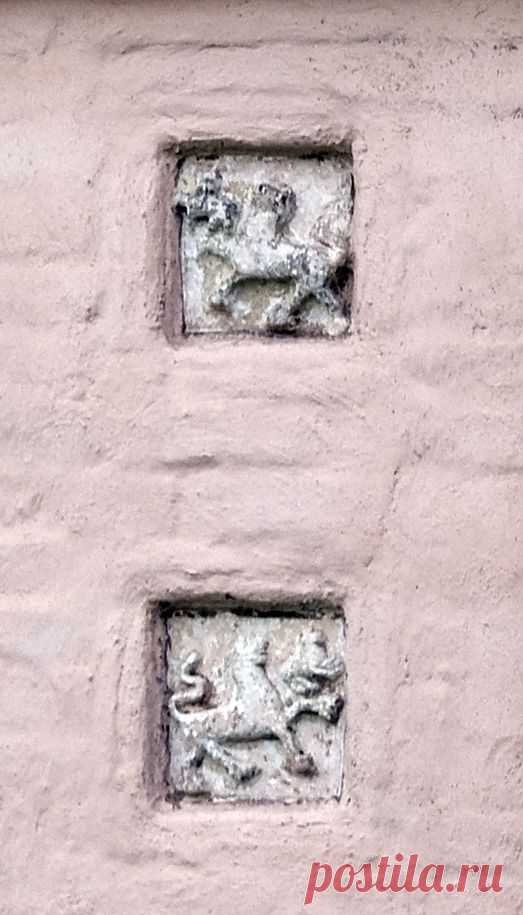 Ростовский кремль. Белокаменные детали оформления церкви Иоанна Богослова