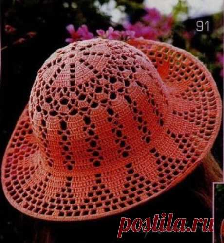 Шляпа вязаная крючком, схема по ссылке:     https://ru4kami.ru/vyazhem-aksessuary/111-shlyapa-kryuchkom.html