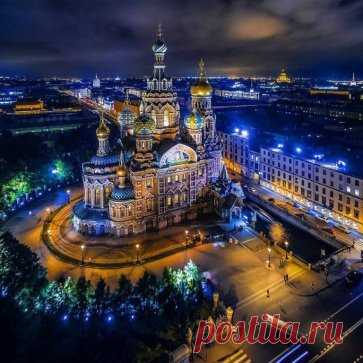 Храм Спас-на-крови в Петербурге ... Неповторимая красота.