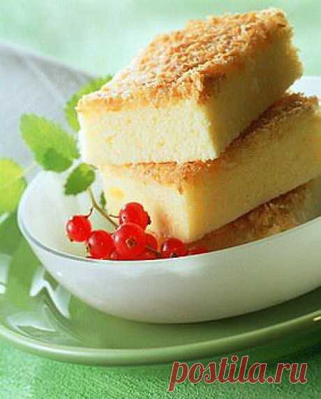 Просто и вкусно! Кефирный манник со сметаной.
