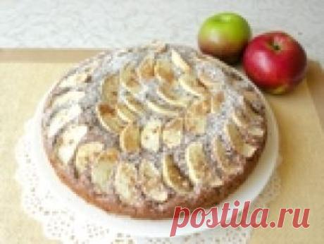 Шоколадный пирог с яблоками и корицей. Рецепта проще не найти: смешал, в духовку и пеки!