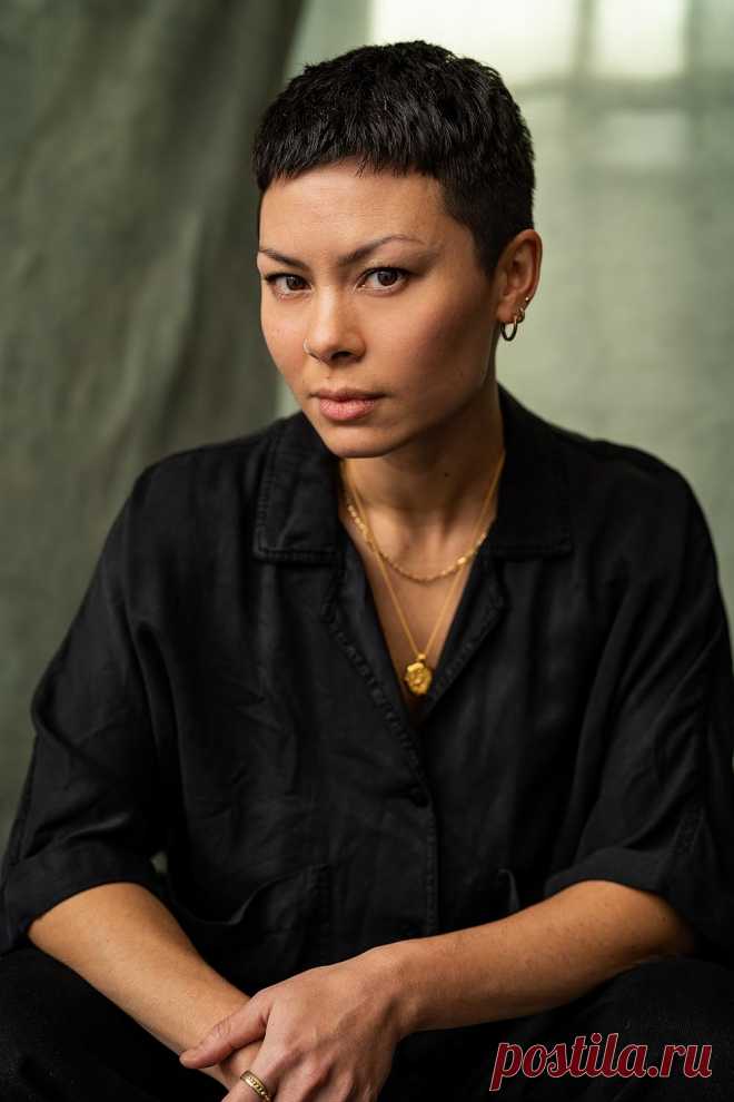 Анна Леонг Брофи