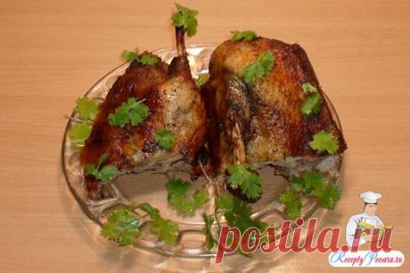 Запеченная утка | Ваши любимые рецепты
утка 1,5 кг.
яблока 2 шт.
соль по вкусу
специи по вкусу
кетчуп 2-3 ст.л.