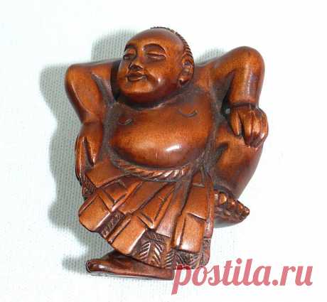Японские нэцке и окимоно. Нэцкэ Борец Сумо, кипарис, 1950-е гг.. Aoyama Do® японский интернет-магазин.