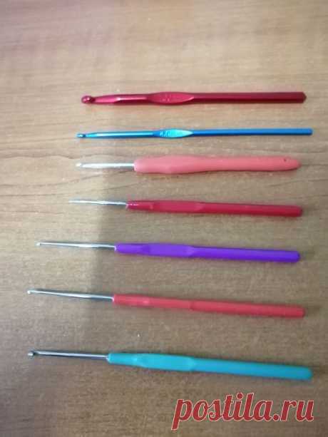 (3) Facebook