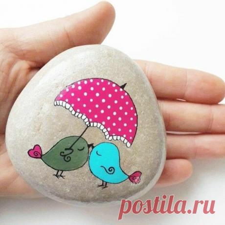 Рисование на камнях или роспись садовых камней