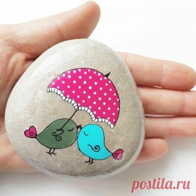 Рисование на камнях или роспись садовых камней