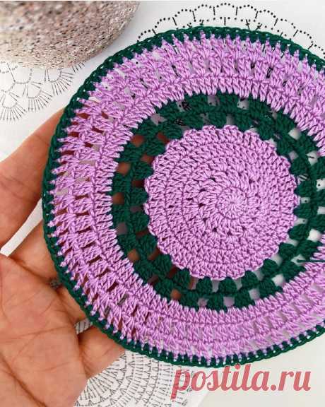 Подставка под горячее / салфетка. Крючком. Схема. / knittingideas.ru