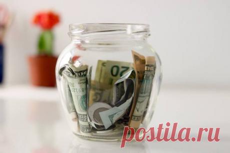 Контроль финансов: как научиться дисциплине в вопросах расходов | Журнал "JK" Джей Кей Большинство людей хотят быть если не богатыми-пребогатыми, то хотя бы финансово обеспеченными. Однако далеко не все овладели полезнейшей наукой рачительного отношения к деньгам и тратят их налево и направо, не задумываясь над последствиями своих действий. Настало время понять, что такое контроль финансов и как ему научиться.