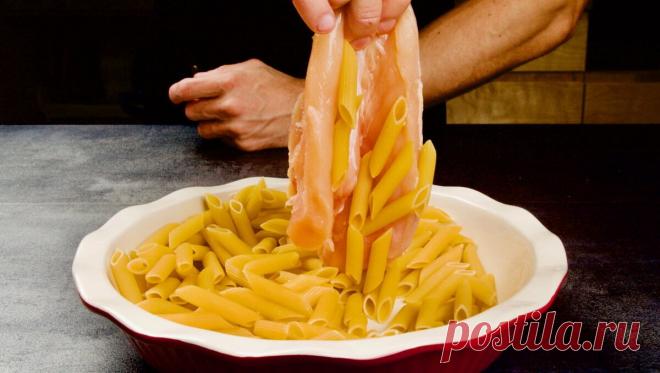 БЛЕСТЯЩАЯ ИДЕЯ! Повар заменил картошку макаронами! Ваш ленивый ужин за 15 минут! | WEBSPOON.ru — рецепты кулинарии | Яндекс Дзен