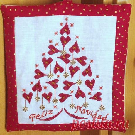 Сердечная новогодняя елочка