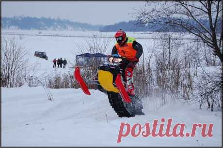 So hold annual Festival Winter fun in Ugliche.Sostoyalsya IV Sports festival.Kantri cross.