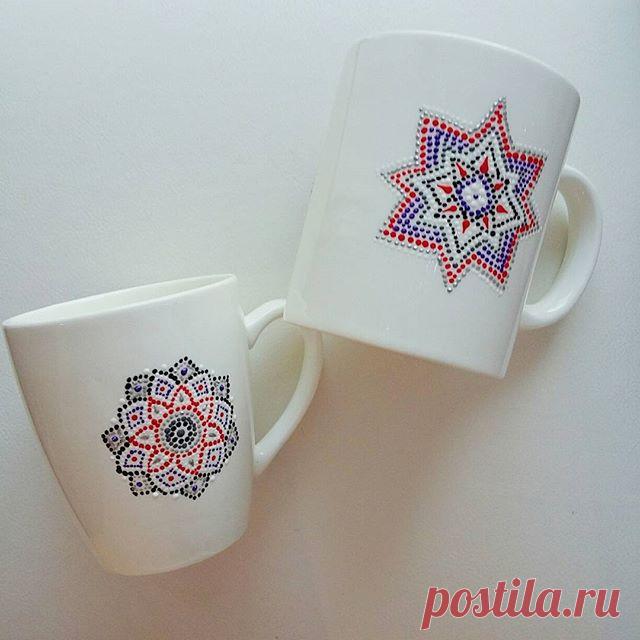 На данном изображении может находиться: кофейная чашка, напиток и в помещении