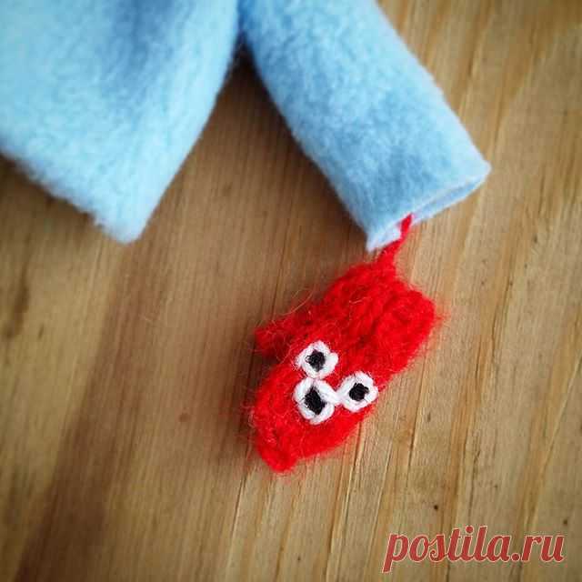 Варежка)Связана на 4 спицах.Все по-взрослому и по-честному😊
#СладулькиотИриски