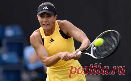 Решившая сменить гражданство россиянка вышла в финал турнира WTA. Элина Аванесян победила в 1/2 финала в румынских Яссах француженку Хлоэ Паке. В решающем матче ее соперницей будет 17-летняя соотечественница Мирра Андреева