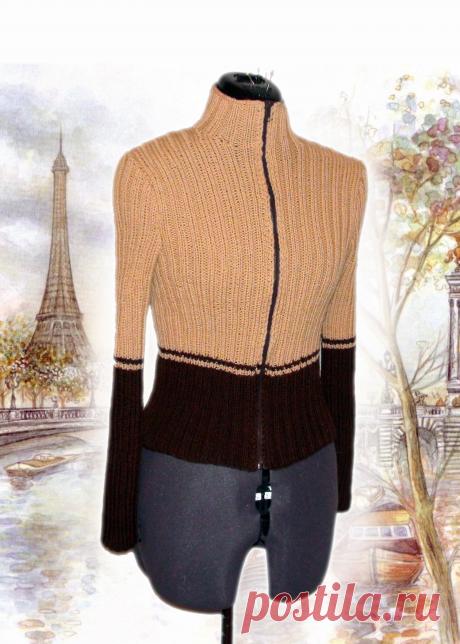 Очень теплая кофточка из итальянской пряжи.