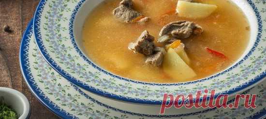 Шурпа по-казански. Рецепт Мясо вымыть, обсушить, срезать все видимые жилки и остатки пленок, если они есть.