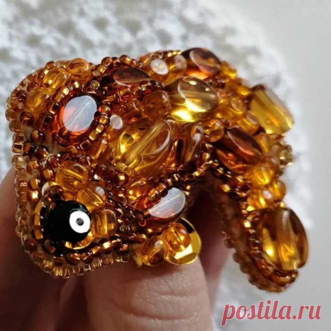 Брошь "Золотая рыбка" - исполняет желания, да-да! из категории Мои работы – Вязаные идеи, идеи для вязания