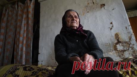 Обещают чудо, но забирают последнее: На что идут мошенники в погоне за деньгами пенсионеров Впереди Новый год, а это значит, в дома людей приходят праздник и радость. Но есть те, для кого новогодняя эйфория — это отличный повод обмануть, развести и украсть.