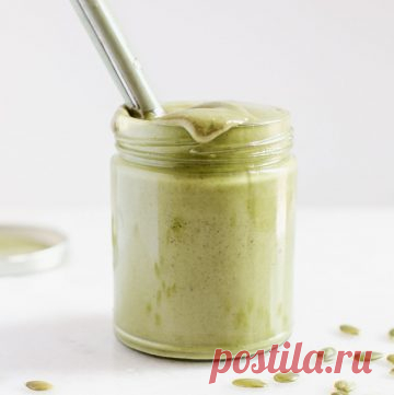 Паста из тыквенных семечек.