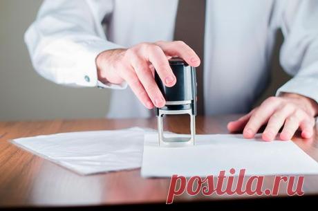 Гребут деньги лопатой? Сколько получают российские чиновники Средняя зарплата гражданских служащих в федеральных госорганах 115,7 тыс. руб.