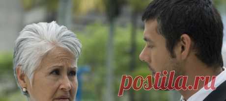 «Муж со мной не живет, потому что его мать против» #сепарация #родители #семейнаяпсихология #инфантильность