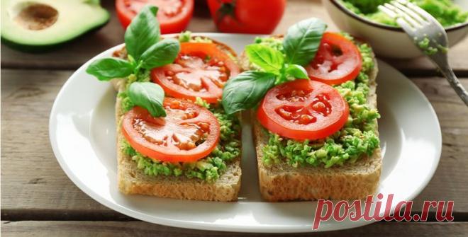«Закуска-тост с авокадо и помидорами за 5 минут.» — карточка пользователя Наталья Р. в Яндекс.Коллекциях