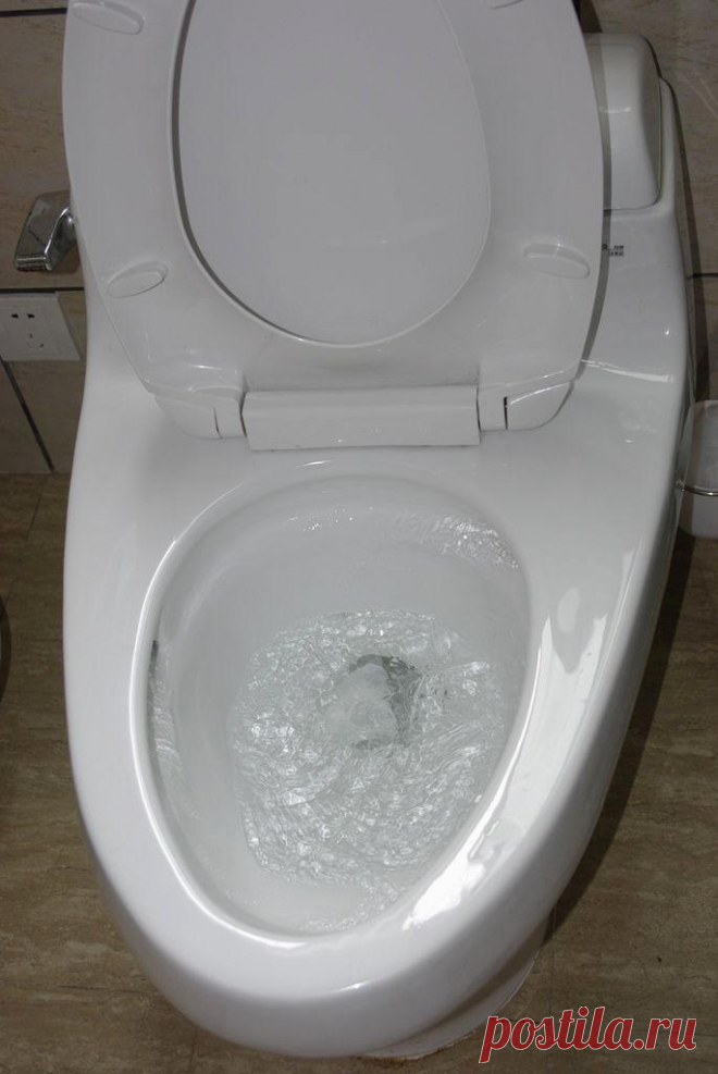 Как прочистить забитый унитаз без вантуза