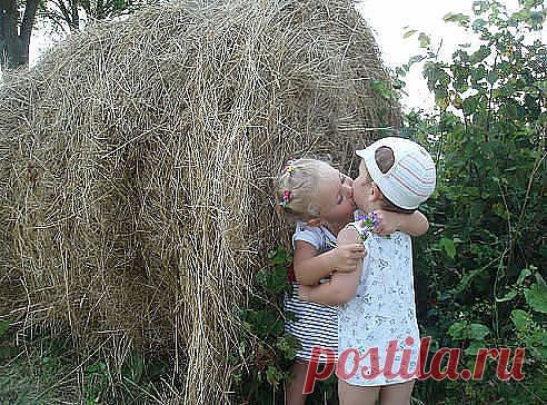 На сеновале