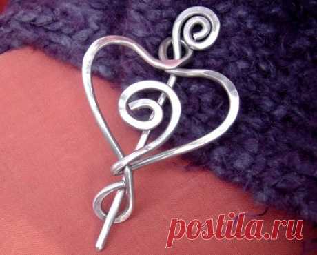 Aluminum Spiral Love Heart Shawl Pin Sweater от nicholasandfelice
