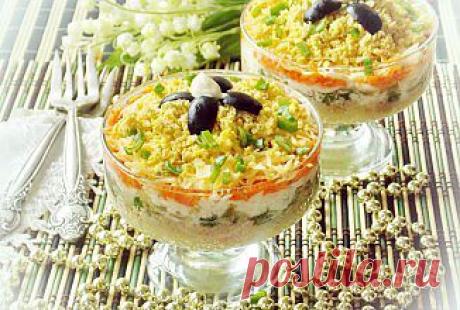 Слоёный салат из печени трески - рецепт с фотографиями