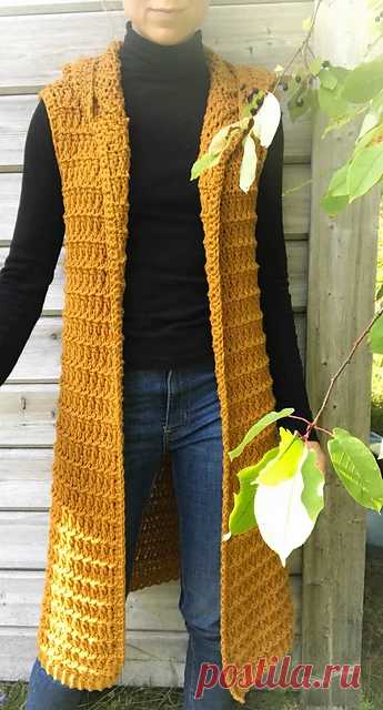 Ravelry: Elvina Hooded Vest pattern by Elina Vaananen