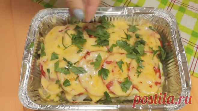 Нежная сочная запеканка из мяса и овощей

Приятного аппетита!

 PS. Подписывайтесь и вы всегда будете знать, что приготовить на завтрак, обед или ужин. А чтобы не пропустить классные рецепты, включите уведомления, нажав на колокольчик 

Я приготовил для вас много интересного и полезного.

С уважением, создатель группы Александр.