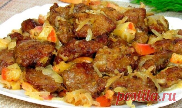 Сочная, мягкая, нежная печень в сочетании с кисло-сладкой ноткой яблока и вкусным жареным луком
Ингредиенты
Куриная печень 700 г
Лук репчатый 250 г
Яблоко 250 г
Майонез 2 ст.л
Мука пшеничная для панировки печени
Масло растительное для обжарки
Лук нарезаем полукольцами. Сразу выкладываем его на разогретую сковороду с растительным маслом и обжариваем до готовности. В процессе обжарки лук солим по вкусу.
Пока готовится лук, нарезаем на кубики яблоки. Снимаем со сковороды обжа...
