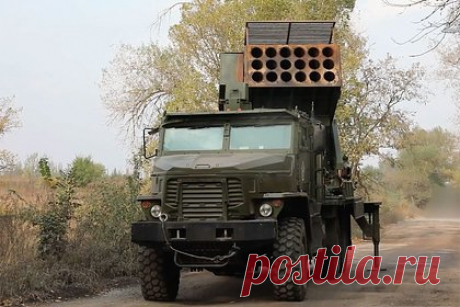 Применение ТОС-2 «Тосочка» назвали «ужасной новостью» для ВСУ. Журналисты польского издания Interia назвали использование ТОС-2 «Тосочка» «ужасной новостью» для Украины. По словам авторов, российские СМИ недавно опубликовали кадры боевого применения комплекса ТОС-2. Эксперты Interia подчеркнули, что ТОС-2 имеет увеличенную дальность полета ракеты — 15 километров.