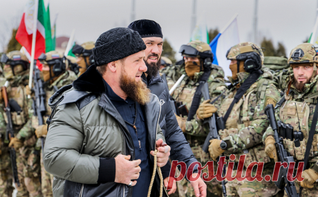 Кадыров попросил не прекращать операцию на Украине и не вести переговоры. Глава Чечни считает, что Россия на Украине «добивает отморозков» и переговоры об урегулировании не нужны, так как «дают возможность потянуть время той стороне»