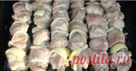 Самый вкусный маринад для курицы Чтобы приготовить очень вкусное мясо, его нужно обязательно замариновать. Используйте самый вкусный маринад для курицы — и ваш шашлык, несомненно, порадует всех восхитительным вкусом и непревзойденным ароматом. Конечно, существует множество способов маринования курицы, только не боясь экспериментировать, можно найти свой любимый рецепт приготовления маринада.