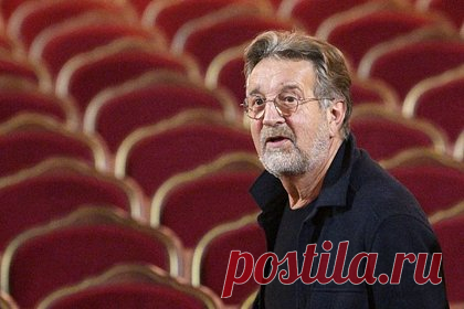 Ярмольник прокомментировал отъезд российских артистов с начала СВО. Актер театра и кино, продюсер Леонид Ярмольник в беседе с ТАСС заявил, что отъезд многих артистов и деятелей культуры из России после объявления о начале специальной военной операции (СВО) стал эмоциональным порывом, многие не до конца понимали, что происходит. Ярмольник подчеркнул, что уехавшие вернутся на родину.