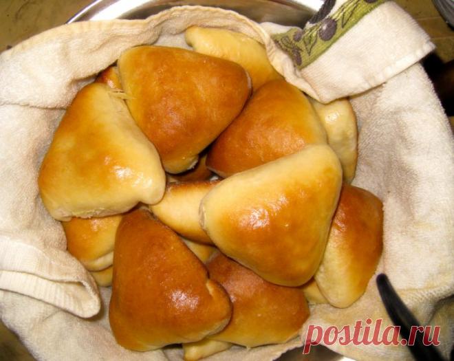 Тесто для пирожков с сухими дрожжами - 7 рецептов