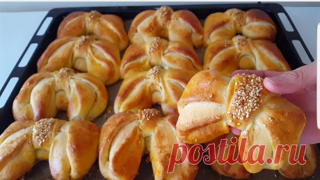HİÇ BU KADAR GÜZEL BİR POĞAÇA GÖRDÜNÜZ MÜ 😋KURDELE ŞEKLİNE HAYRAN OLACAKSINIZ 🎀 Selamlar arkadaşlar 🌹 Hadi bakalim bugün yine harika görüntüsüyle hiç bu kadar güzel bir poğaça görmediniz 👍 kurdele şekline hayran olacaksınız 🎀🎀🎀 🎀MALZEMEL...