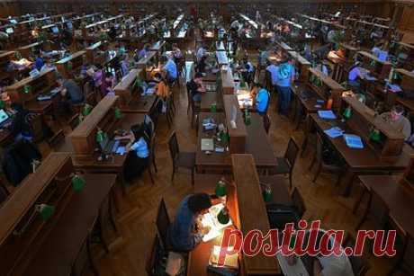 Сообщение о готовности «Ленинки» доносить на читателей не подтвердилось. Издание SOTA заявило о намерении Российской государственной библиотеки, также известной как «Ленинка», доносить на своих читателей. В публикации заявляется, что библиотека «предупреждает своих читателей о готовности писать на них доносы по итогам пользования WI-FI». Однако эта информация не подтвердилась.