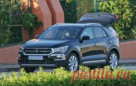 Смотри! Новый кроссовер Volkswagen T-ROC 2018 года Всех ценителей кроссоверов порадовала немецкая компания Volkswagen своим новым субкомпактным паркетником Volkswagen T-ROC. Ранее представители компании Vol