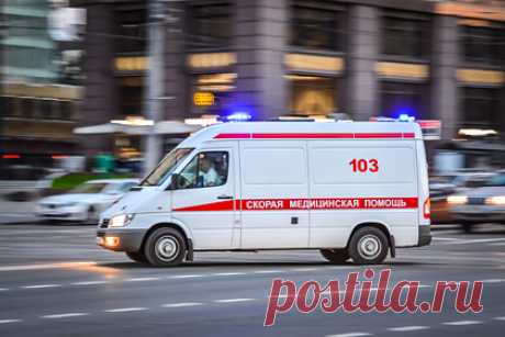 Стало известно состояние облитой кислотой в Петербурге девушки. Девушка, которую облили кислотой в Санкт-Петербурге, находится в искусственной коме, сообщили в аппарате детского омбудсмена по городу Анны Митяниной. Об инциденте стало известно 11 декабря. 24-летний Даниил Кот (до смены имени — Даниял Талибов) подбежал к паре, гуляющей в центре северной столицы и облил кислотой.